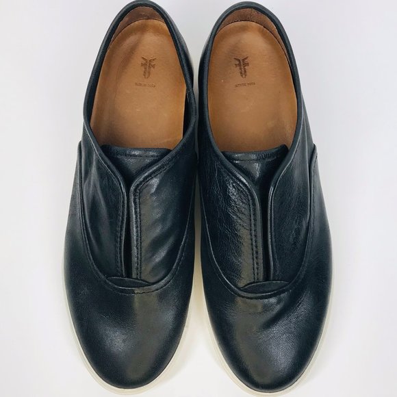 Frye ‘Mindy’ Black Leather Slip-on - Picture 1 of 8